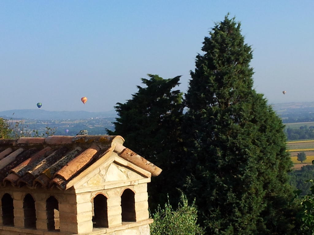 Agriturismo La Torraccia Todi Exterior photo
